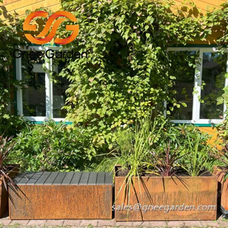 ওয়েদারিং স্টিল স্ট্রিট ফার্নিচার